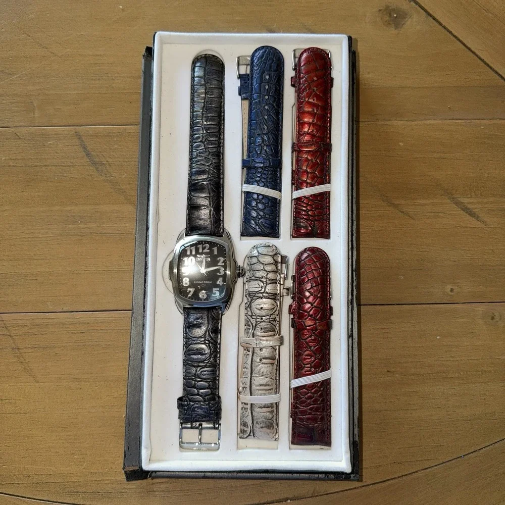 Invicta Limited Edition Model 0399 Watch Genuine Leather Bands Needs Battery